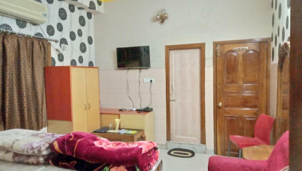 Hotel Surja Laxmi Raiganj Exterior photo